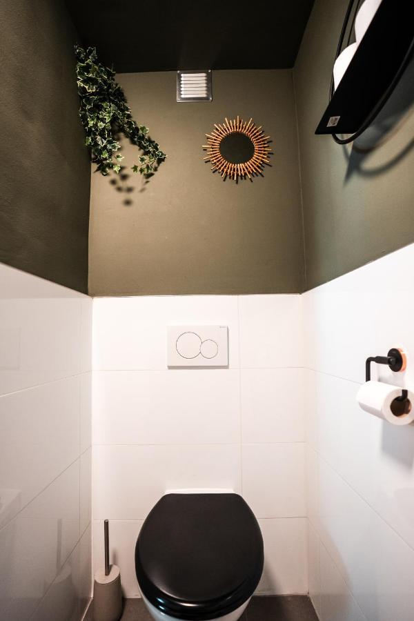 The Lion King - 6 Person Linked Apartment With Roof Terrace Groningen Dış mekan fotoğraf