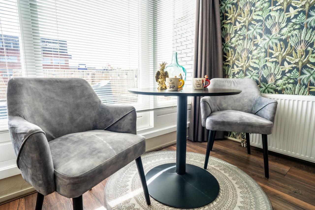 The Lion King - 6 Person Linked Apartment With Roof Terrace Groningen Dış mekan fotoğraf